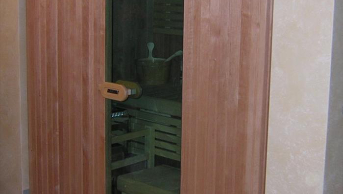 Special bio- sauna Variant set-up in a niche in a private home